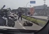 Policial aposentado reage a assalto e mata suspeitos que se renderam