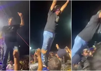 Prefeito se anima em show e se joga na plateia, mas cai no chão; vídeo