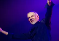 Ritchie retorna aos palcos com a turnê "A Vida Tem Dessas Coisas"