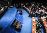 Senado aprova medida para acelerar PEC que limita decisões do STF
