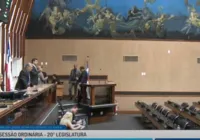 Sessão na Alba dura oito minutos nesta quarta-feira