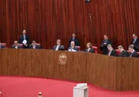 TSE inicia julgamento de Bolsonaro por abuso de poder político