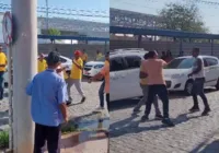 Taxista e motorista de app brigam por disputa de cliente; assista
