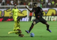 Torcida lota o Barradão, mas Vitória não sai do zero com o Mirassol