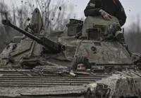 Ucrânia reivindica pequenos avanços no sul e leste