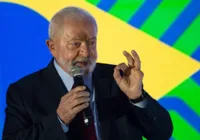 "Vamos garantir a estabilidade fiscal", diz Lula no Itamaraty