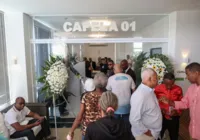 Velório de Varela reúne familiares, fãs e autoridades em Salvador