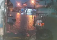 Ventos fortes e chuva de granizo causam estragos no oeste da Bahia