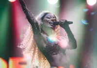 Victoria Monét homenageia Brasil em primeiro dia do Afropunk