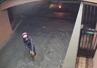 Vídeo: homem é perseguido por dupla e executado em Lauro de Freitas