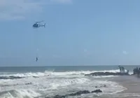 Video: homem fica à deriva em Itapuã e é esgatado pelo Graer