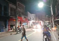 Vídeo: incêndio atinge duas lojas na Baixa dos Sapateiros
