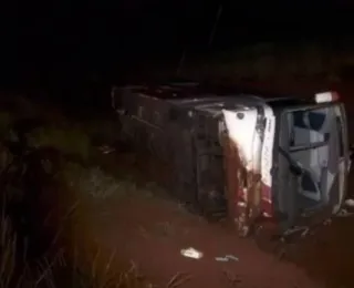 Acidente em ônibus de excursão religiosa deixa 12 mortos em SP