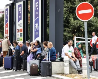 Aeroportos são evacuados na França por ameaças de atentados