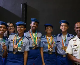 Alunos do CPM recebem medalhas por descoberta de asteroides