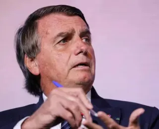 Apoiador faz PIX de R$ 14 mil a Bolsonaro por engano