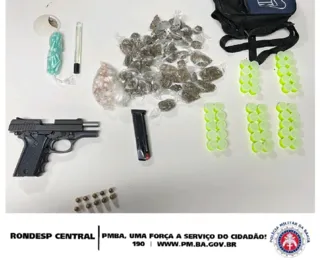Arma e drogas são apreendidas pela PM em Águas Claras