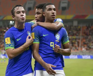 Brasil vence Inglaterra na Copa do Mundo sub-17 e se classifica