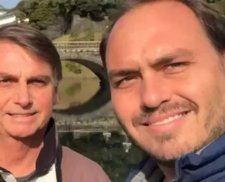 Carlos Bolsonaro vai lançar livro sobre introdução do pai nas redes