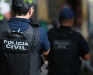 Casal é encontrado morto a tiros em casa no Lobato