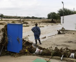 Chuvas torrenciais na Espanha deixam dois mortos e três desaparecidos