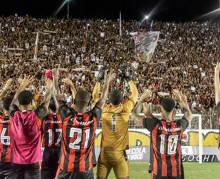 Com Barradão lotado, Vitória recebe o Tombense pra se manter no topo