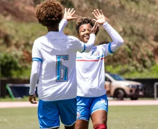 Com direito a goleada, Mulheres de aço garantem vaga na final