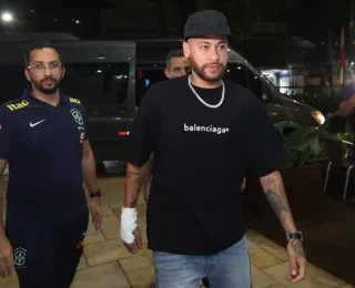 Com festa da torcida, Neymar se apresenta à Seleção em Belém
