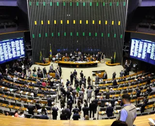 Congresso aprova liberação de R$ 15 bilhões para estados e municípios