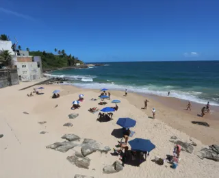 Construção de torres na Praia do Buracão segue alvo de prostestos