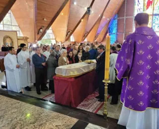 Corpo de Dom Geraldo Majella é velado em Londrina