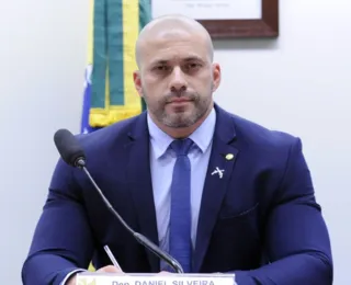 Daniel Silveira rompe tornozeleira eletrônica por suspeita de escuta