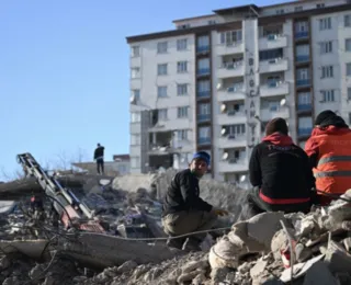 Esperança de encontrar sobreviventes de terremoto diminui no Marrocos