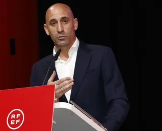Federação Espanhola de Futebol pede renúncia de Luis Rubiales
