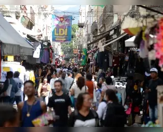 Governo revoga portaria sobre trabalho do comércio nos feriados