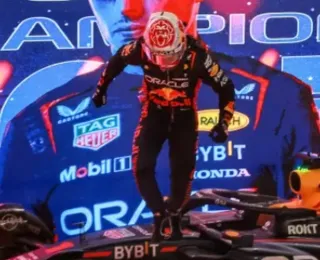 Holandês Max Verstappen é tricampeão da Fórmula 1
