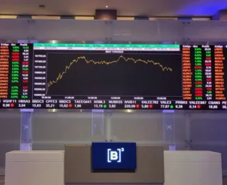 Ibovespa fecha em queda de mais de 2%