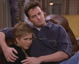 Jennifer Aniston e David Schwimmer homenageiam Matthew Perry: "te amo"