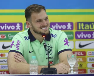 Lucas Perri celebra primeira convocação na seleção: "Momento especial"