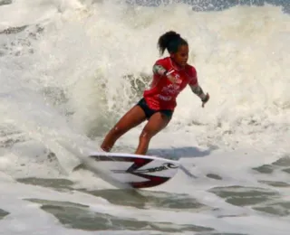 "Muito gratificante", comemora baiana campeã brasileira de surf