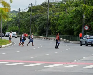 Mulher é agredida por dois homens em quarto de motel em Salvador