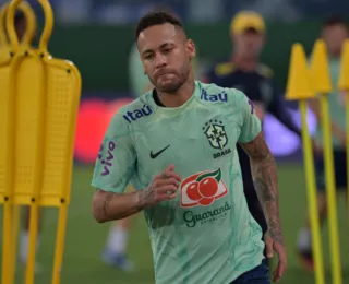 Neymar questiona notícia sobre supostos problemas físicos: "Fake news"