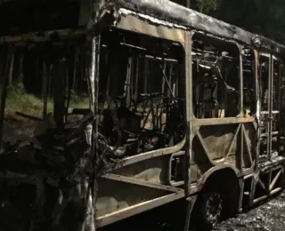 Ônibus é incendiado após ação policial em Castelo Branco