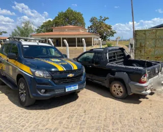 PRF recupera veículo roubado em Casa Nova, norte da Bahia