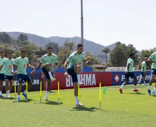 Paulinho sofre intolerância religiosa após estreia na seleção