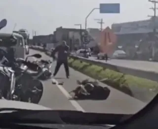 Policial aposentado reage a assalto e mata suspeitos que se renderam