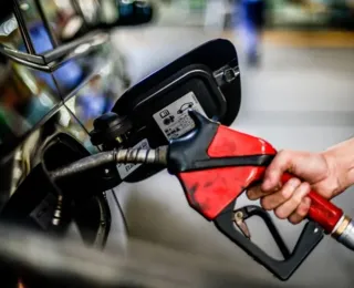 Preços médios da gasolina e do etanol registram leve queda, diz ANP