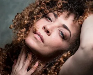 “Sempre foi difícil me colocar numa prateleira”, diz atriz Laila Garin