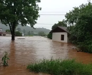 Sobe para cinco o número de mortes devido à chuva no Sul do país