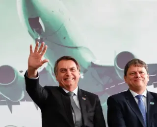 Tarcísio deve acompanhar Bolsonaro na posse de Milei